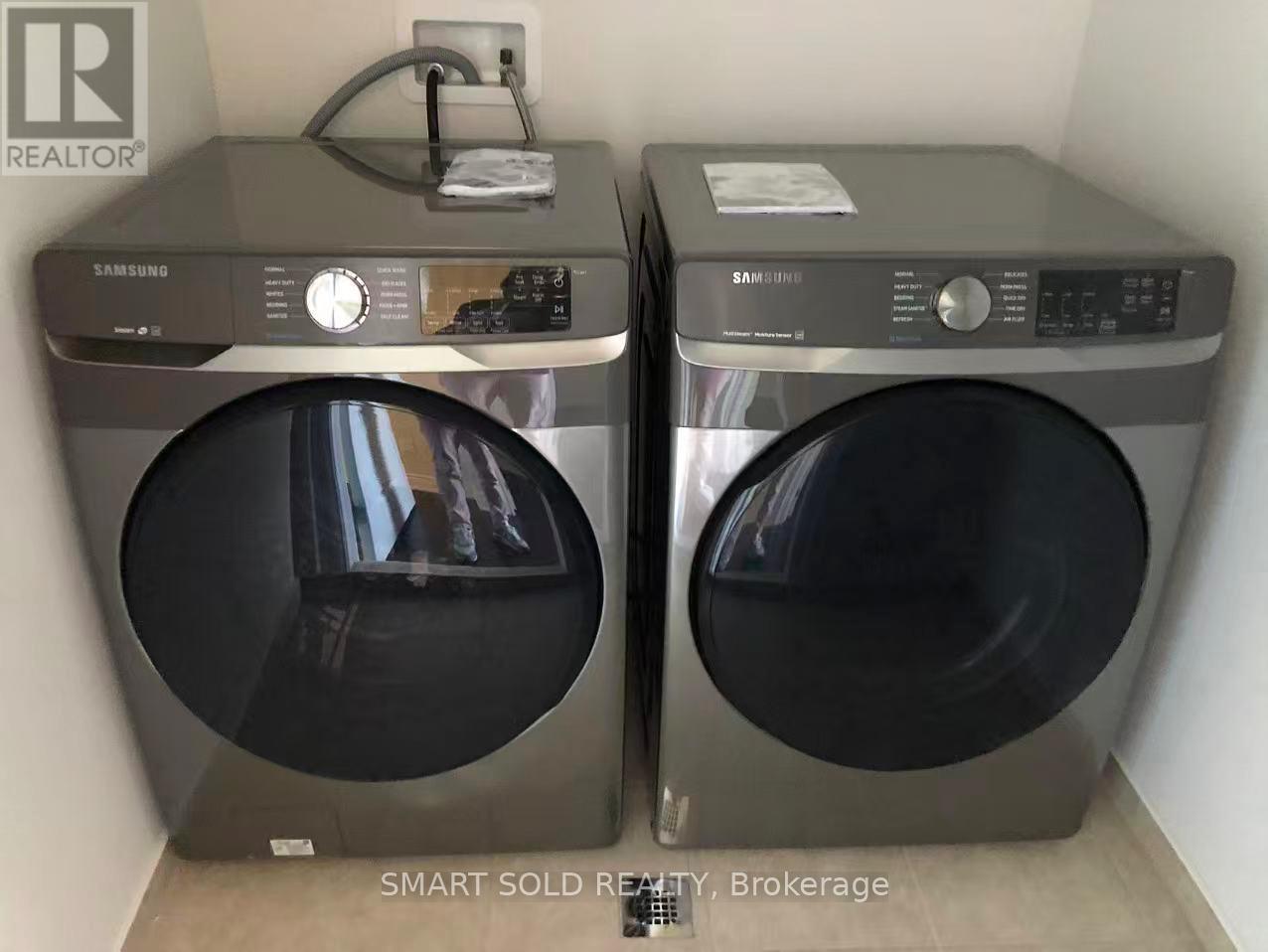 3221 POST ROAD, Oakville (GO Glenorchy), Ontario, L6H0V5 — Photo 3