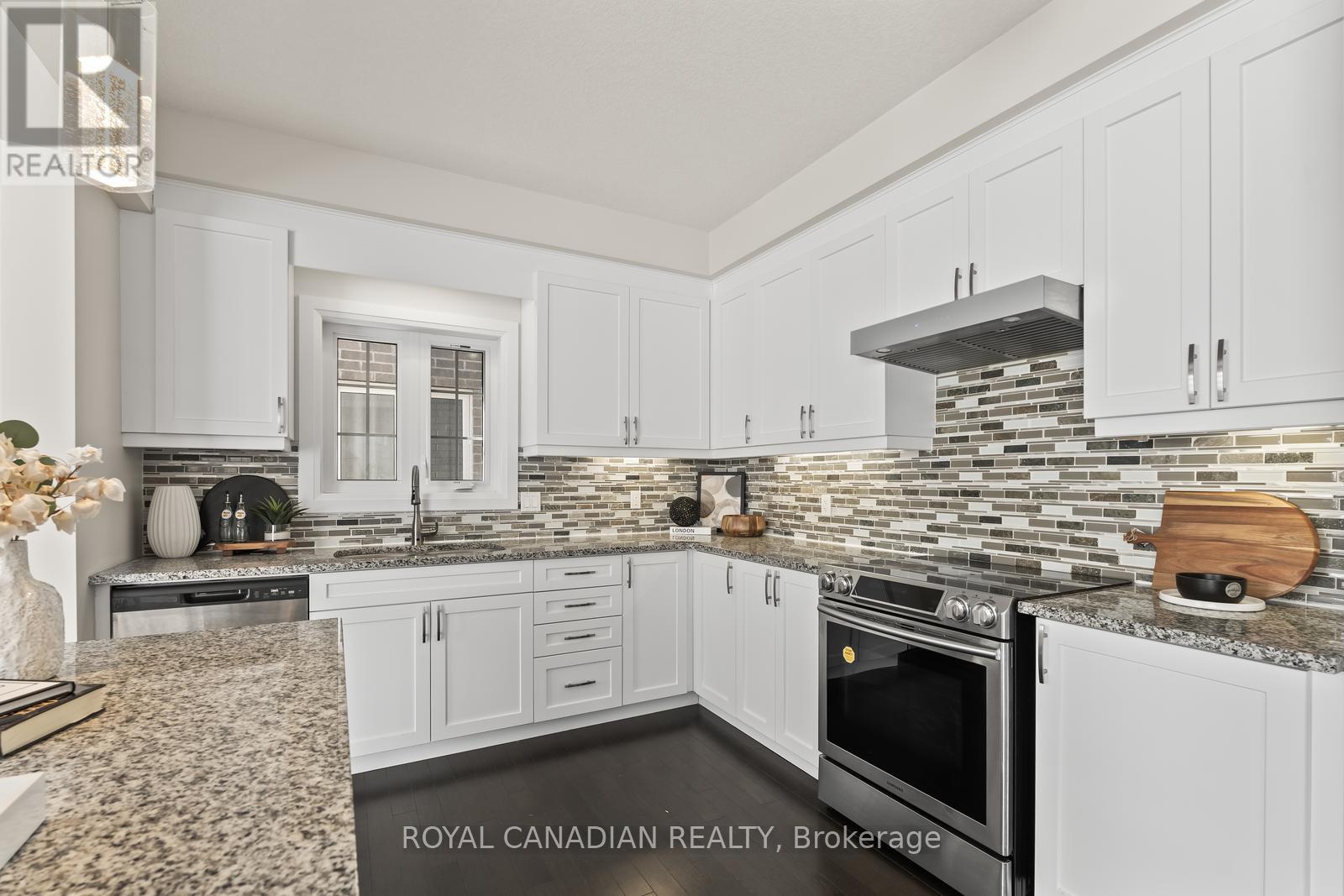 UPPER - 301 BUTTONBUSH STREET, Waterloo, Ontario, N2V0B2 — Photo 15