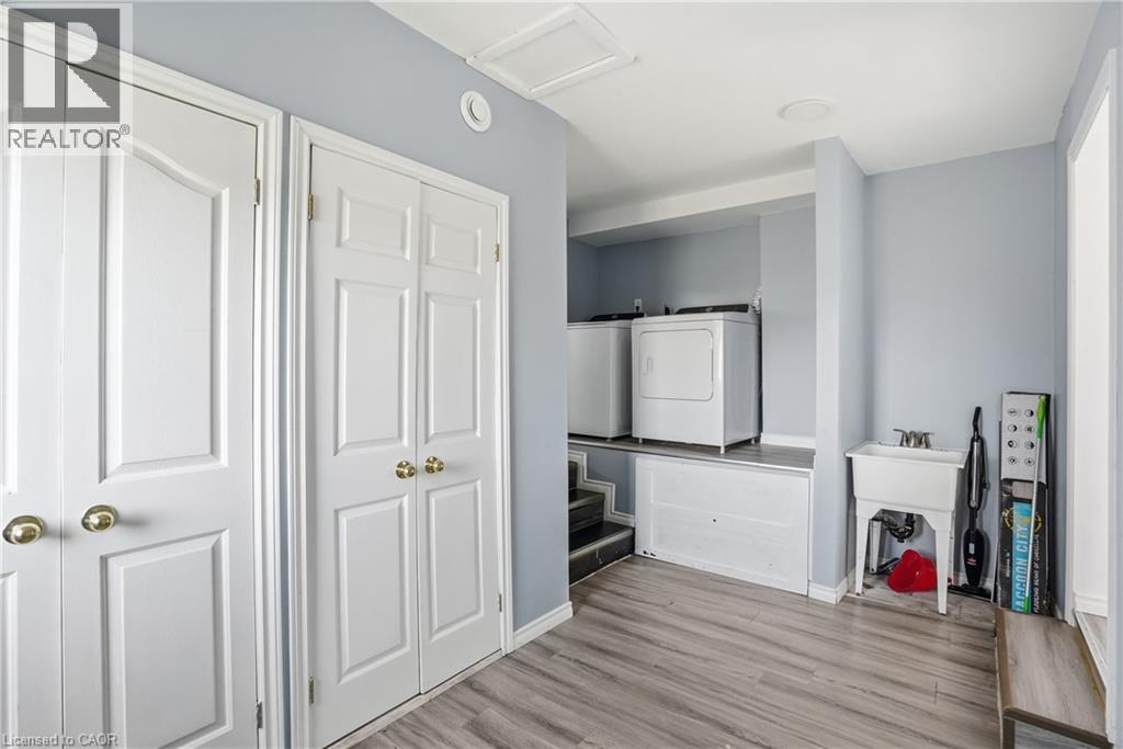 53 YOUNG Road, Dunnville, Ontario, N1A2W7 — Photo 16