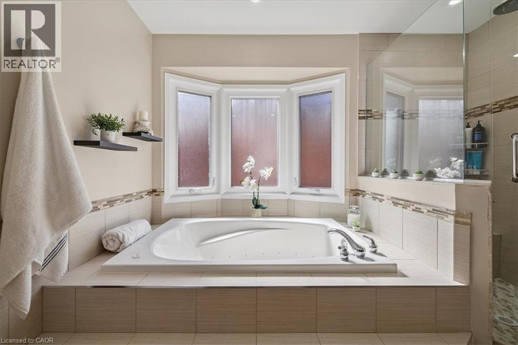 44 SUNVALE Place, Stoney Creek, Ontario, L8E4Z7 — Photo 31