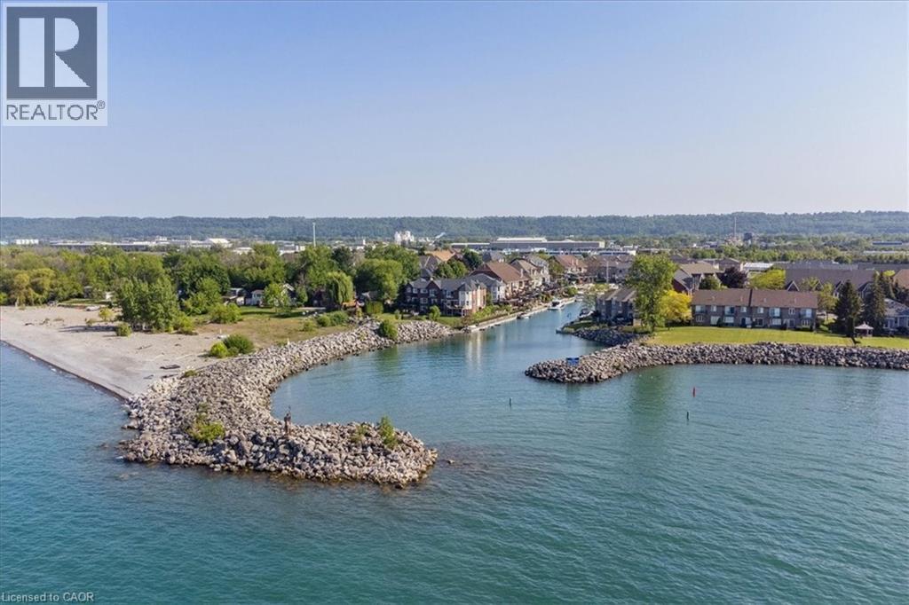 44 SUNVALE Place, Stoney Creek, Ontario, L8E4Z7 — Photo 4