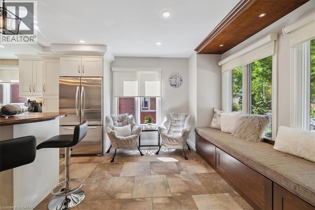 44 SUNVALE Place, Stoney Creek, Ontario, L8E4Z7 — Photo 8