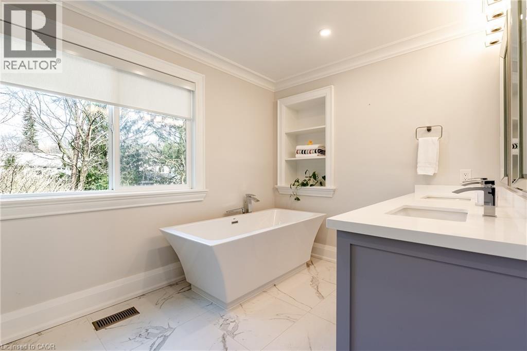 327 MACDONALD Road, Oakville, Ontario, L6J2A8 — Photo 19