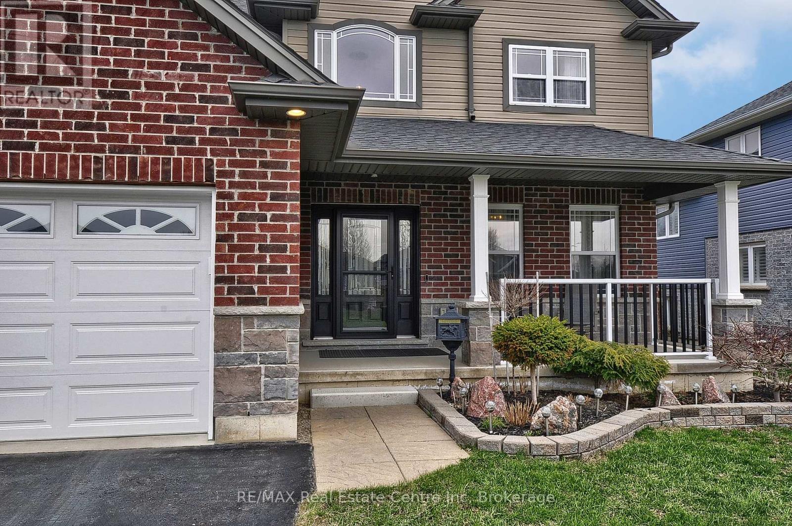 82 CURTIS STREET S, East Zorra-Tavistock (Innerkip), Ontario, N0J1M0 — Photo 4