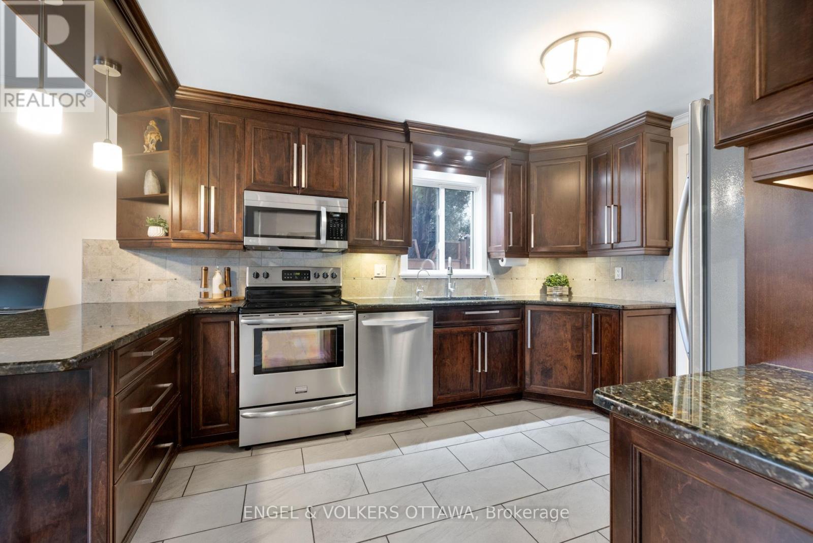 1173 ST JEROME CRESCENT, Ottawa, Ontario, K1C2A7 — Photo 8