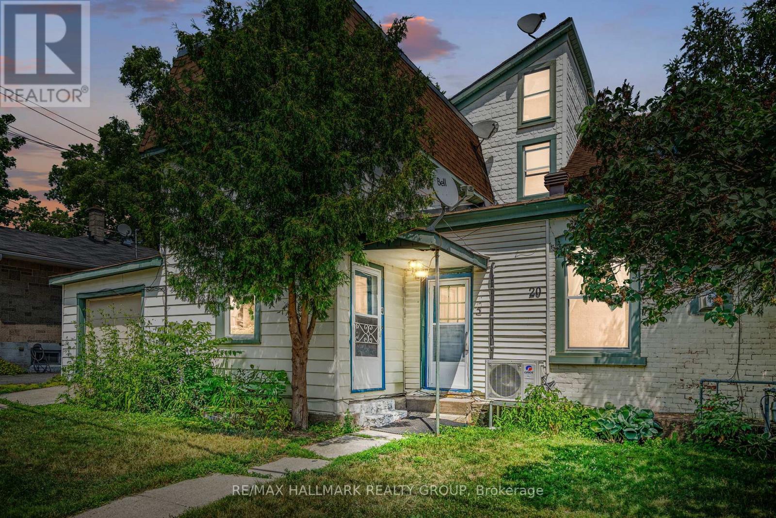 5 - 20 RUSSELL STREET W, Smiths Falls, Ontario, K7A1N9 — Photo 2