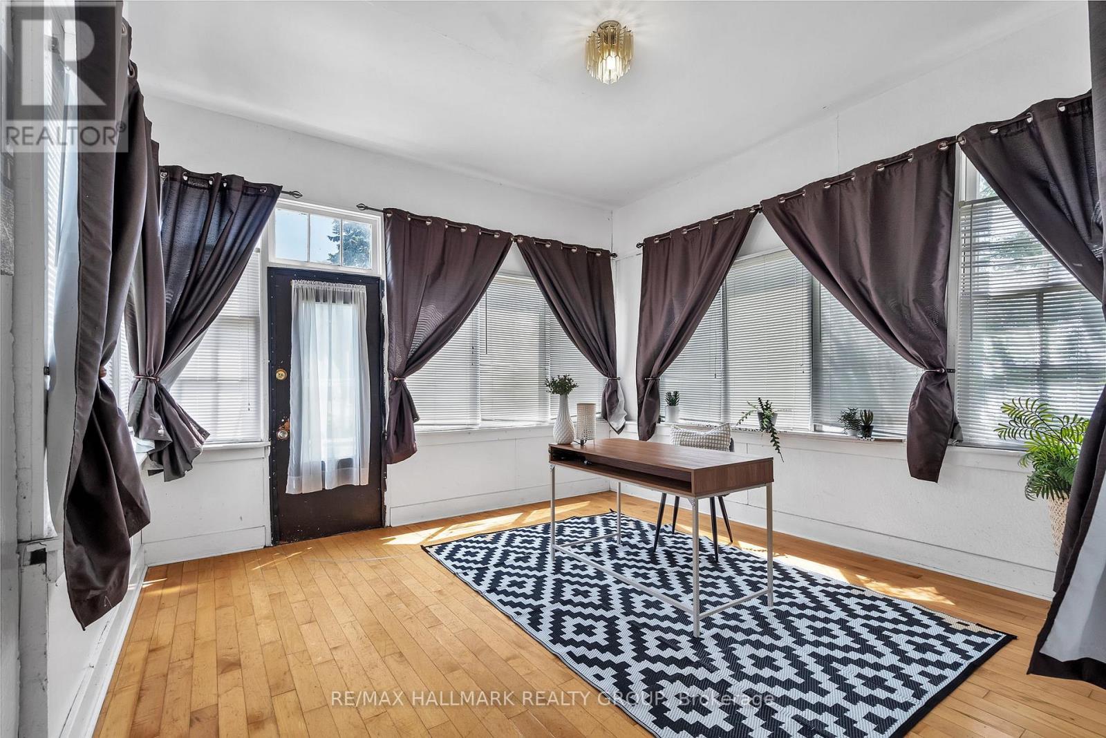 5 - 20 RUSSELL STREET W, Smiths Falls, Ontario, K7A1N9 — Photo 5