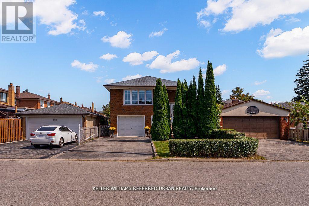 55 TEDDER STREET, Toronto (Brookhaven-Amesbury), Ontario, M6M4X2 — Photo 2