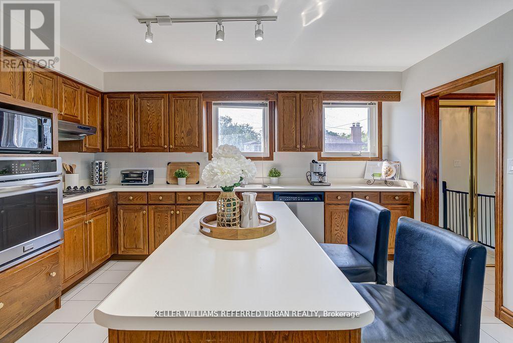 55 TEDDER STREET, Toronto (Brookhaven-Amesbury), Ontario, M6M4X2 — Photo 9