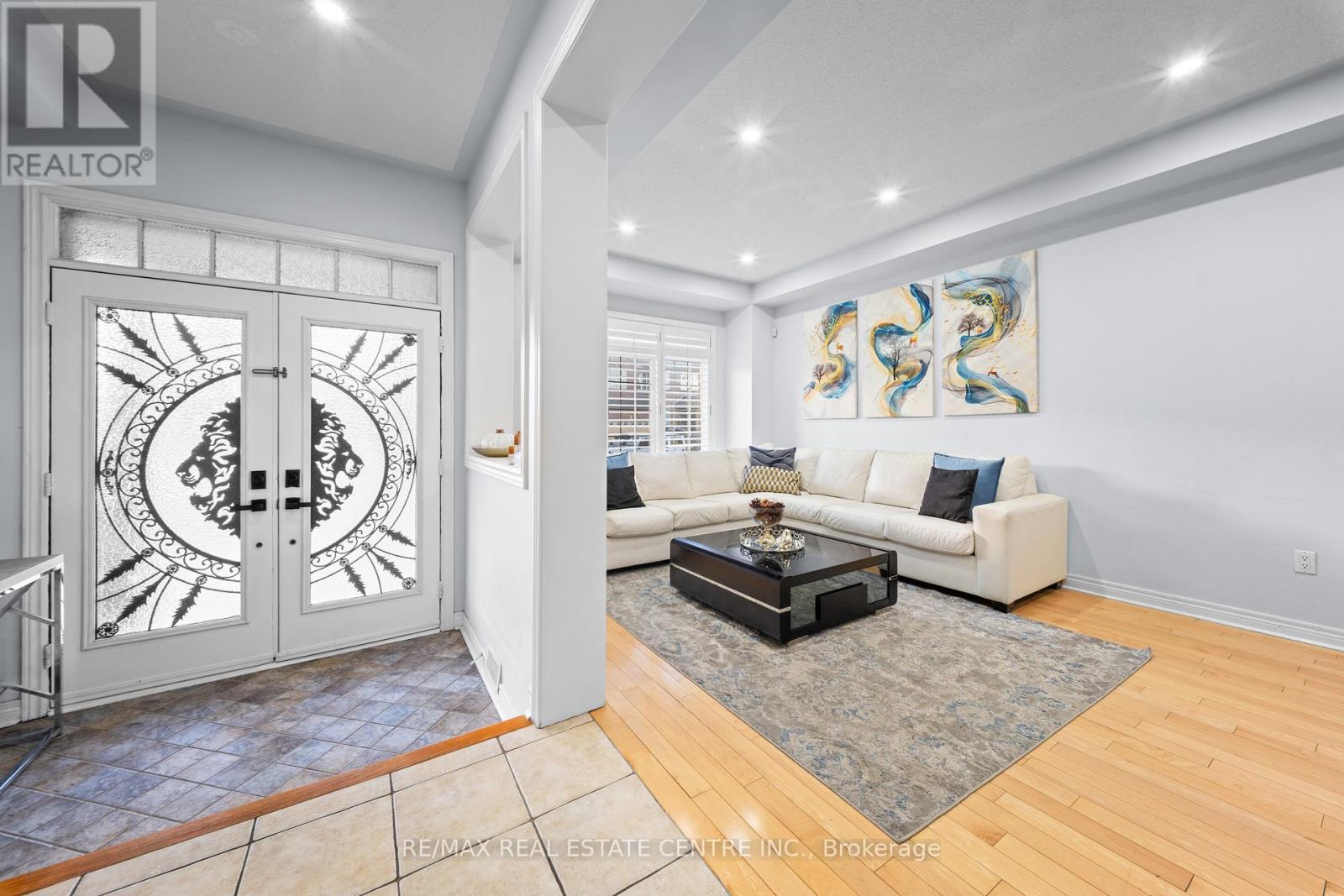 51 GOOD HOPE ROAD, Brampton (Sandringham-Wellington), Ontario, L6R3L4 — Photo 5