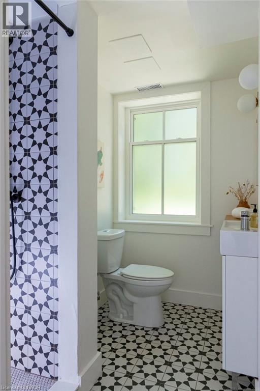 64 UNDERMOUNT Avenue Unit# LOWER, Hamilton, Ontario, L8P3Z6 — Photo 11