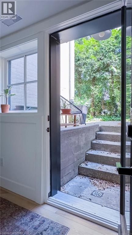 64 UNDERMOUNT Avenue Unit# LOWER, Hamilton, Ontario, L8P3Z6 — Photo 4