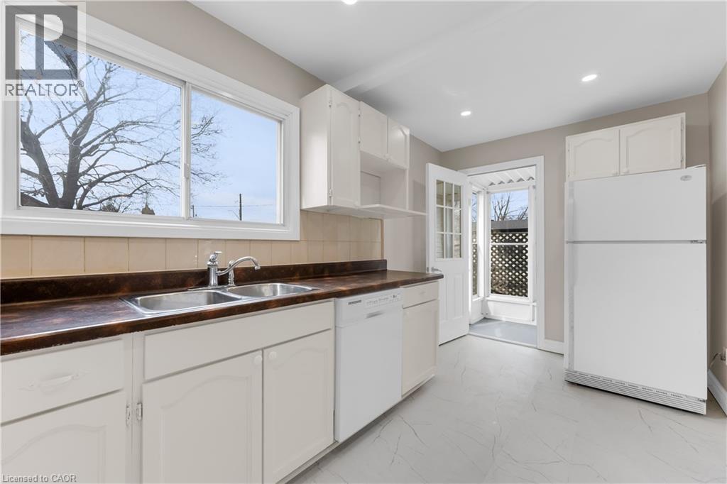 180 MEAD Avenue, Hamilton, Ontario, L8H3V1 — Photo 11