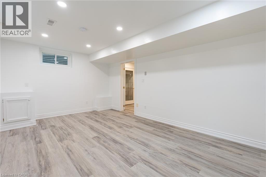 80 DEERVIEW Avenue Unit# Lower, Ancaster, Ontario, L9G4S2 — Photo 24