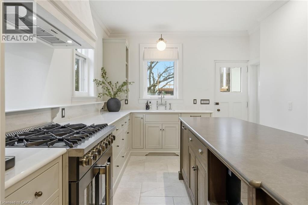 18 INGLEWOOD Drive, Hamilton, Ontario, L8P2T2 — Photo 15