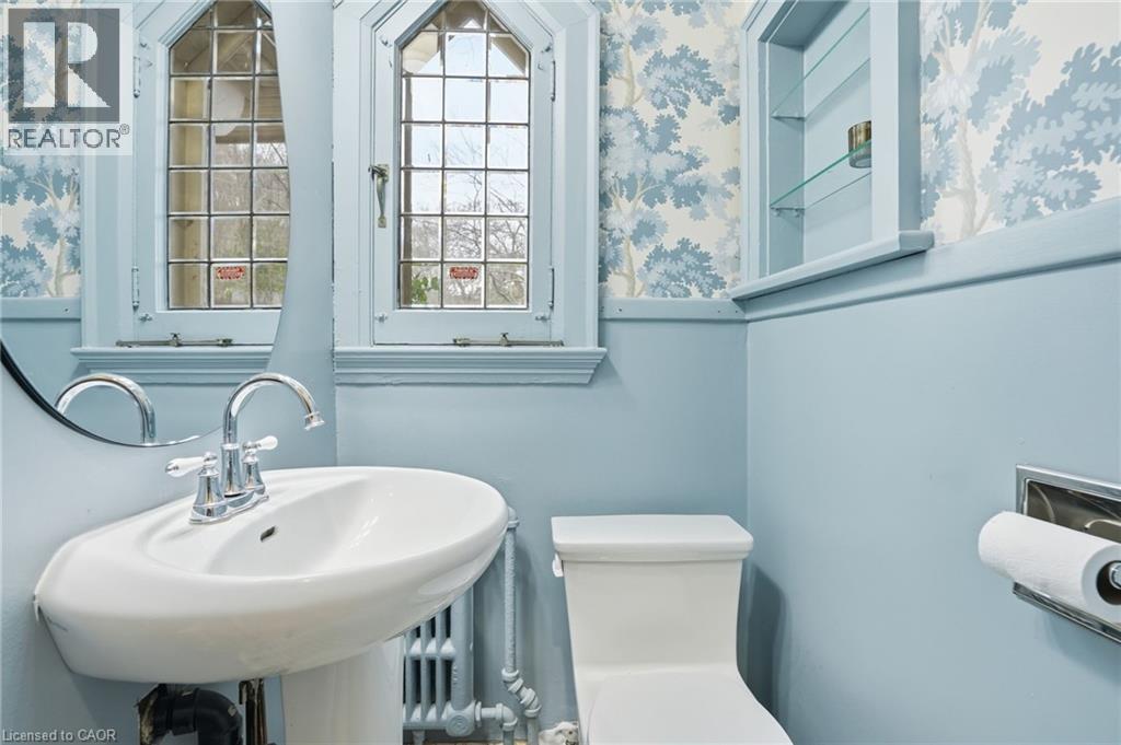 18 INGLEWOOD Drive, Hamilton, Ontario, L8P2T2 — Photo 17