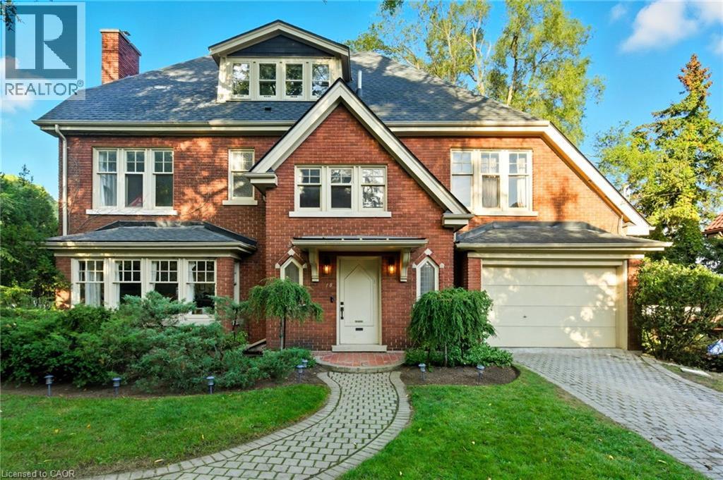 18 INGLEWOOD Drive, Hamilton, Ontario, L8P2T2 — Photo 2