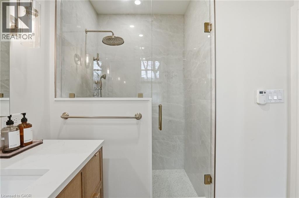 18 INGLEWOOD Drive, Hamilton, Ontario, L8P2T2 — Photo 22