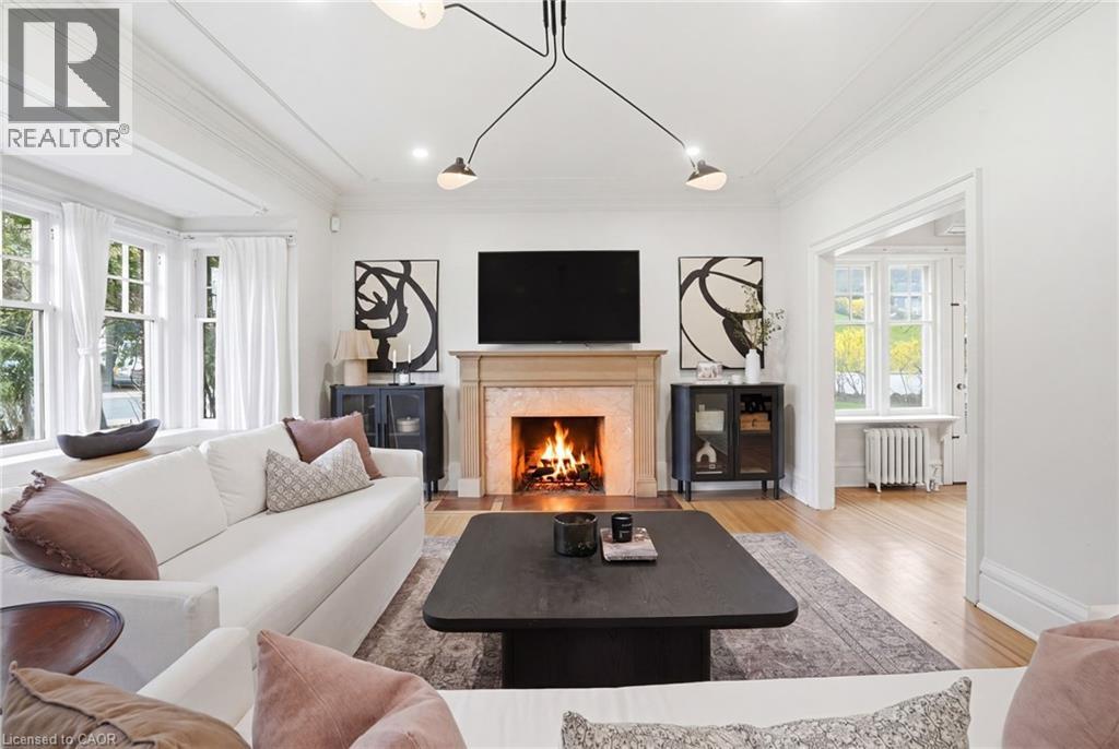 18 INGLEWOOD Drive, Hamilton, Ontario, L8P2T2 — Photo 7