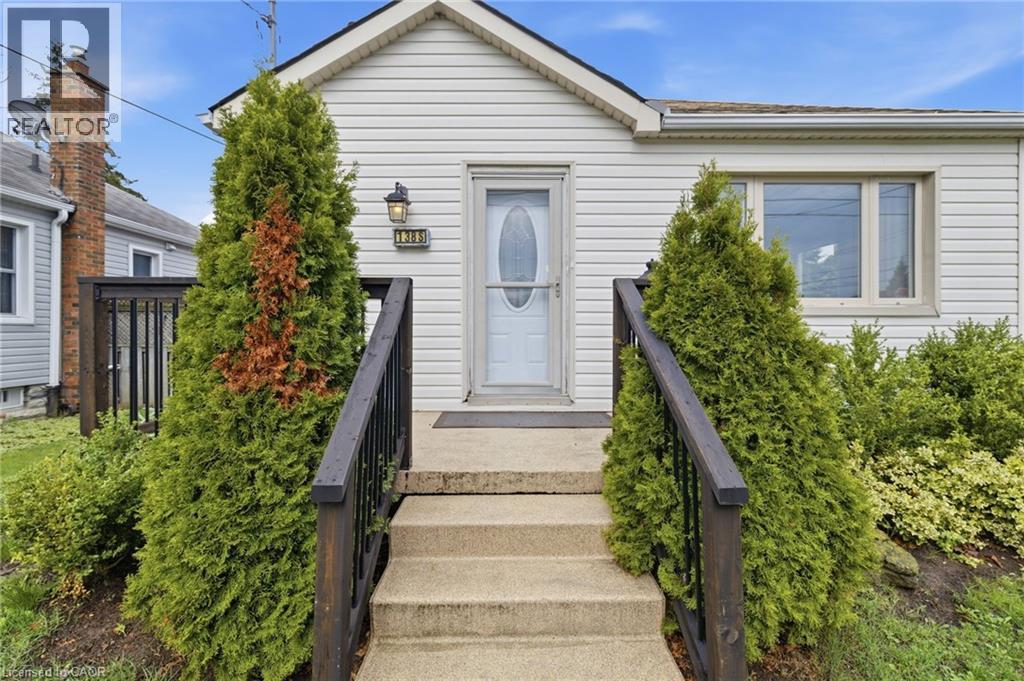 138 GLENHOLME Avenue, Hamilton, Ontario, L8K3L7 — Photo 2