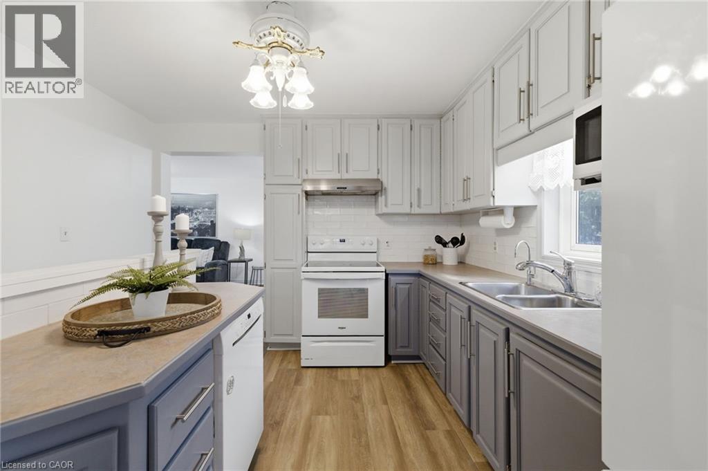 138 GLENHOLME Avenue, Hamilton, Ontario, L8K3L7 — Photo 4