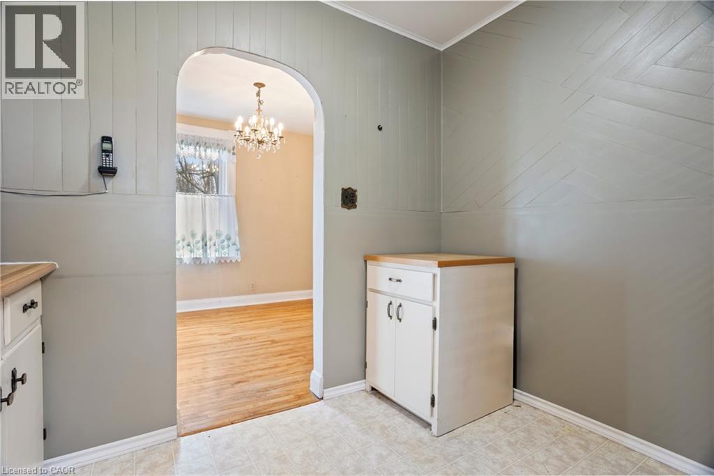 194 MOORE Avenue S, Waterloo, Ontario, N2J1X8 — Photo 22