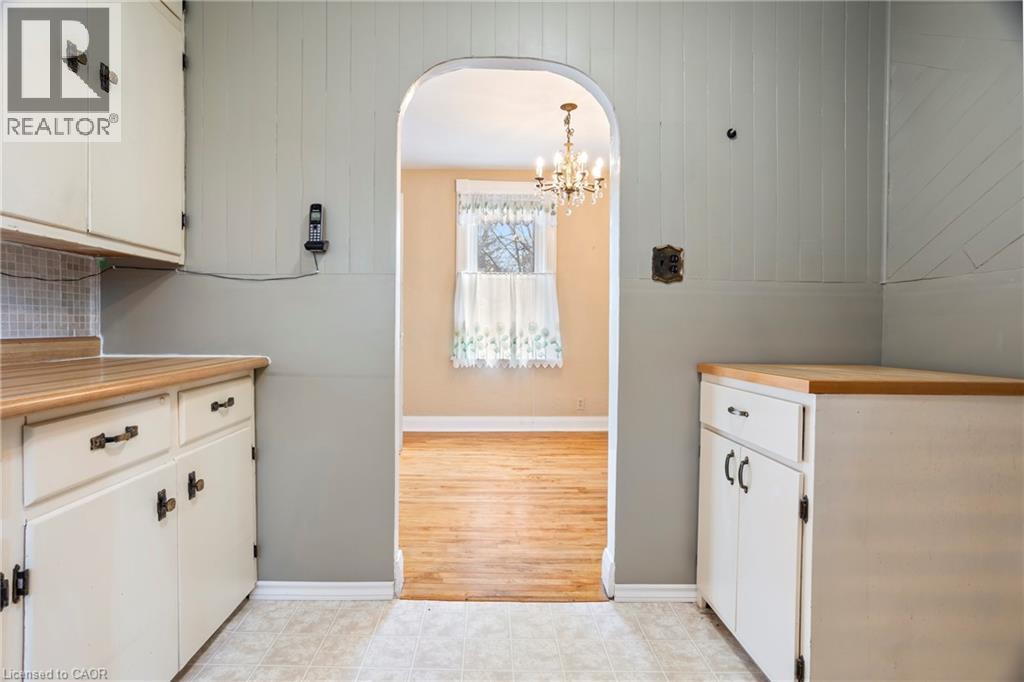 194 MOORE Avenue S, Waterloo, Ontario, N2J1X8 — Photo 23