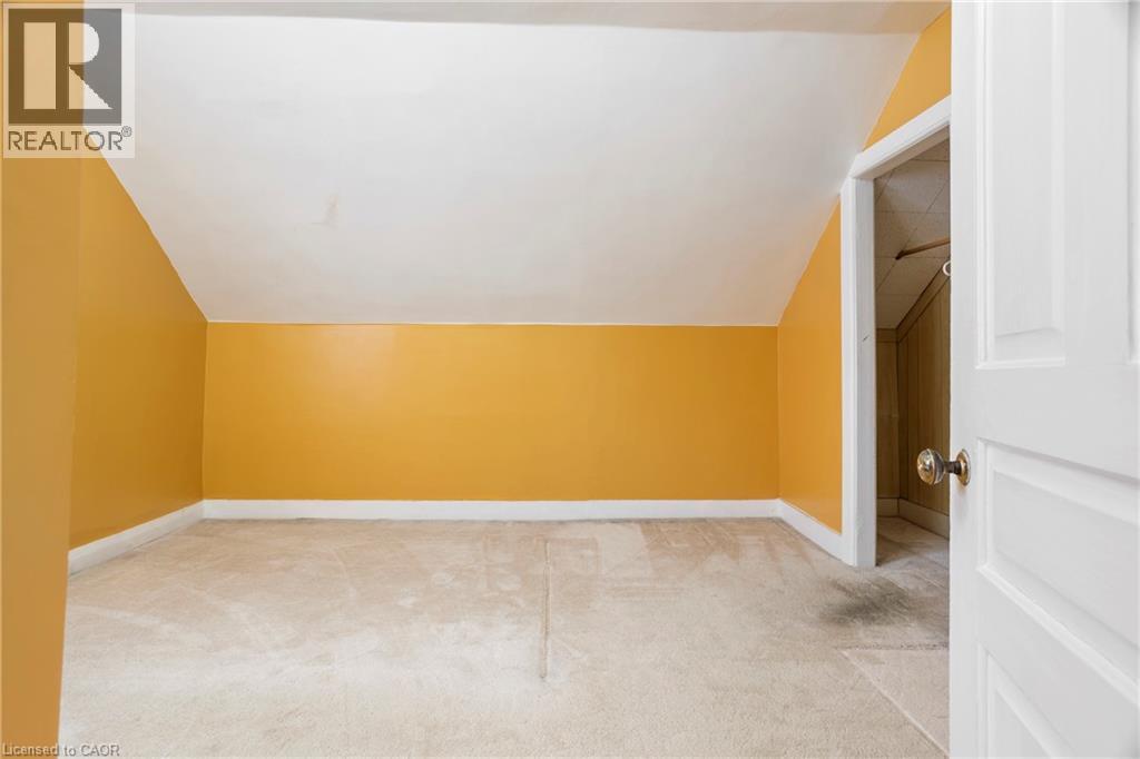 194 MOORE Avenue S, Waterloo, Ontario, N2J1X8 — Photo 27