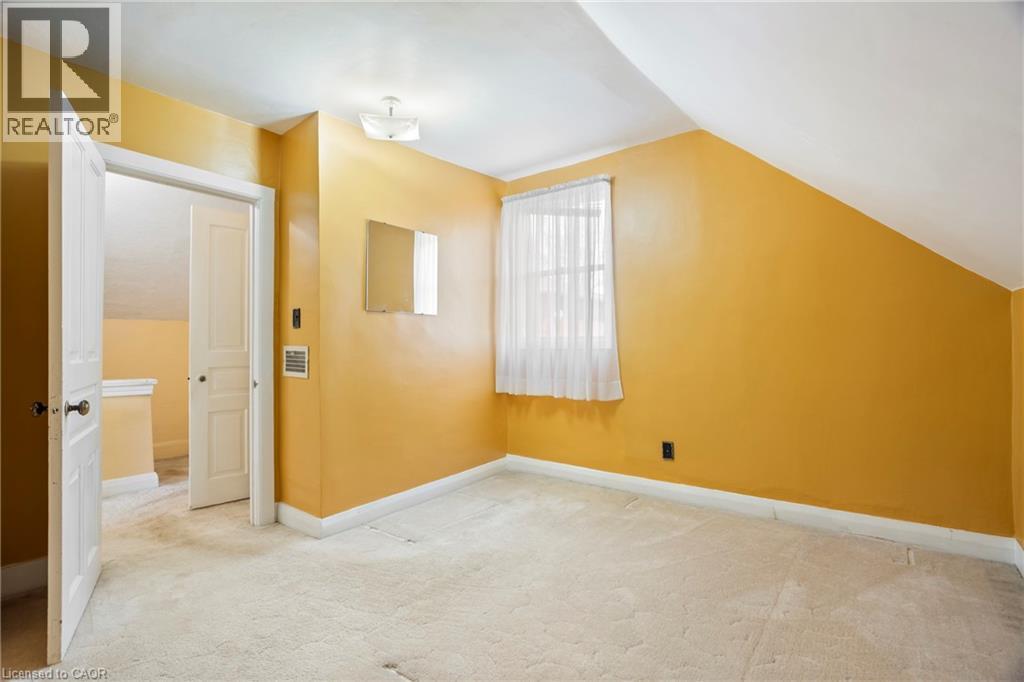 194 MOORE Avenue S, Waterloo, Ontario, N2J1X8 — Photo 29