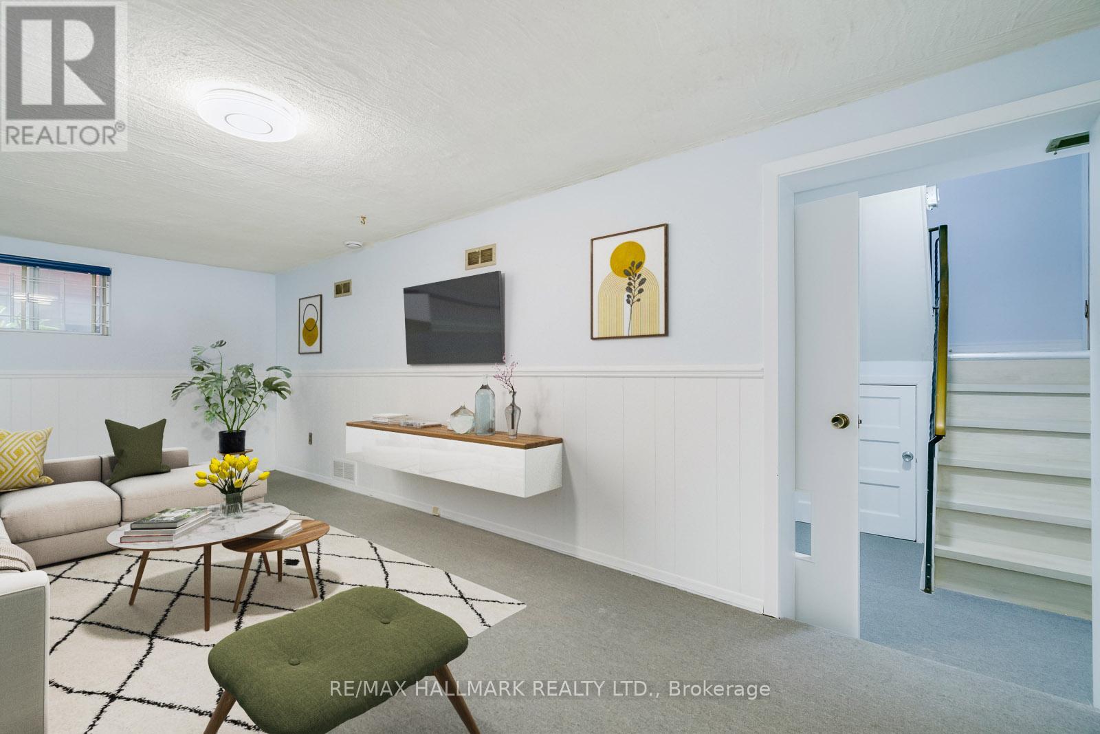 38 OSBORNE AVENUE, Toronto (East End-Danforth), Ontario, M4E3A9 — Photo 6