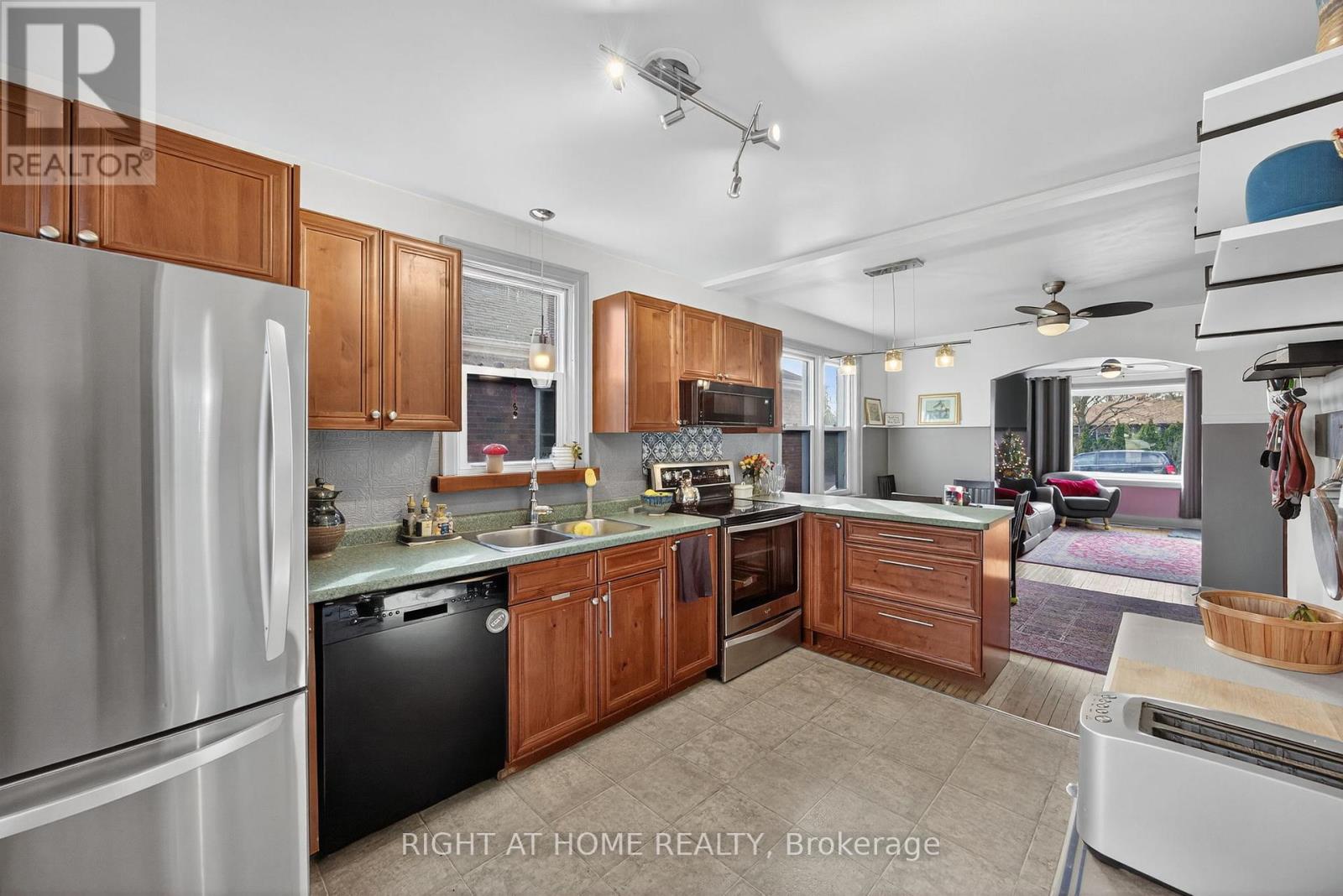 25 THOMSON STREET, Barrie (Queen's Park), Ontario, L4N1X4 — Photo 8