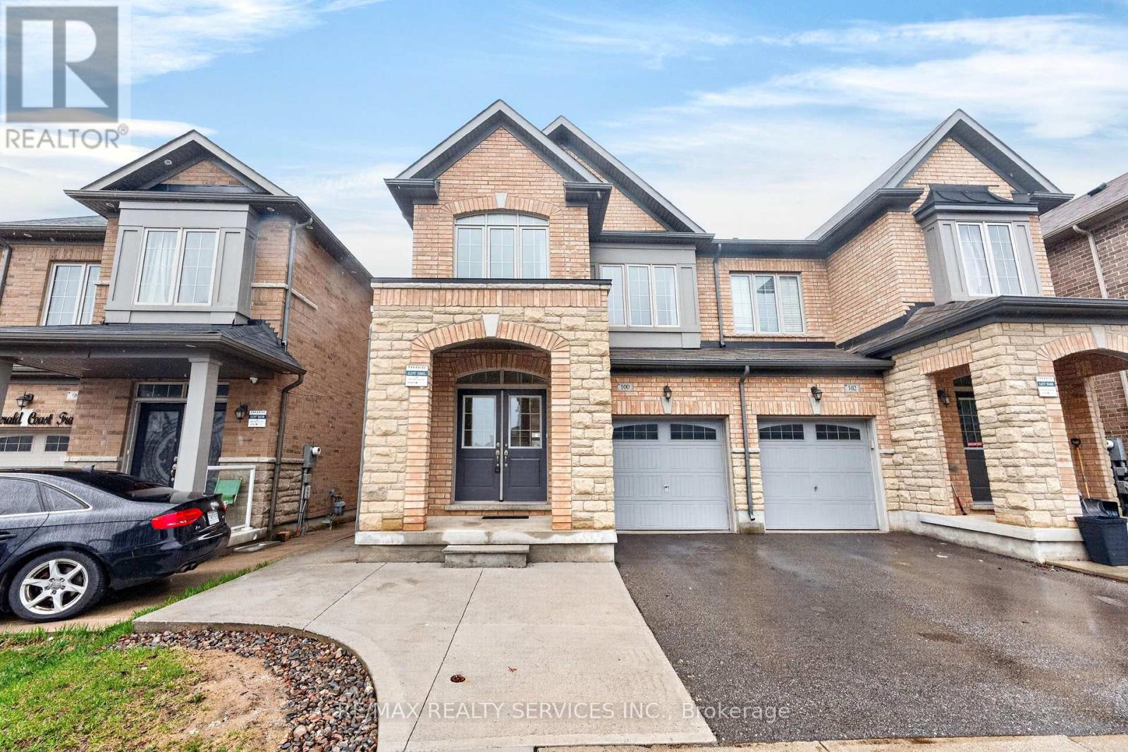 100 EMERALD COAST TRAIL, Brampton (Northwest Brampton), Ontario, L7A5A7 — Photo 2