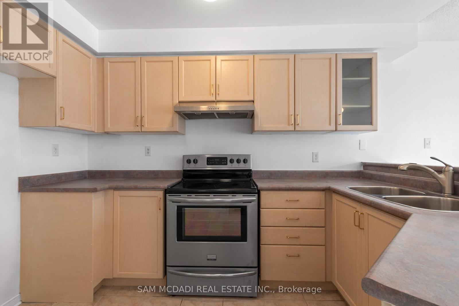 5411 SWEETGRASS GATE, Mississauga (East Credit), Ontario, L5V2N2 — Photo 8