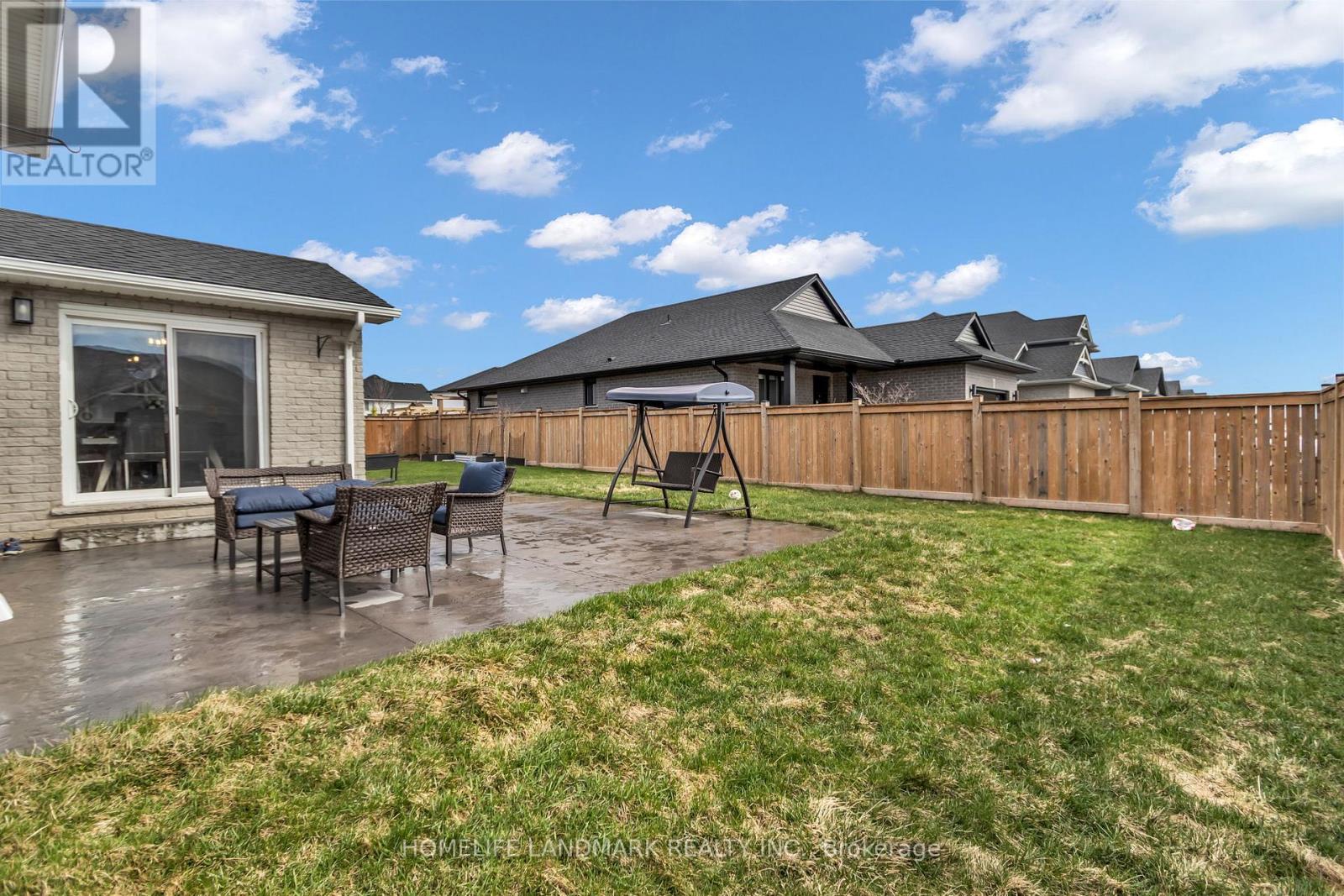 2 AUBURN DRIVE, St. Thomas, Ontario, N5R0K1 — Photo 44