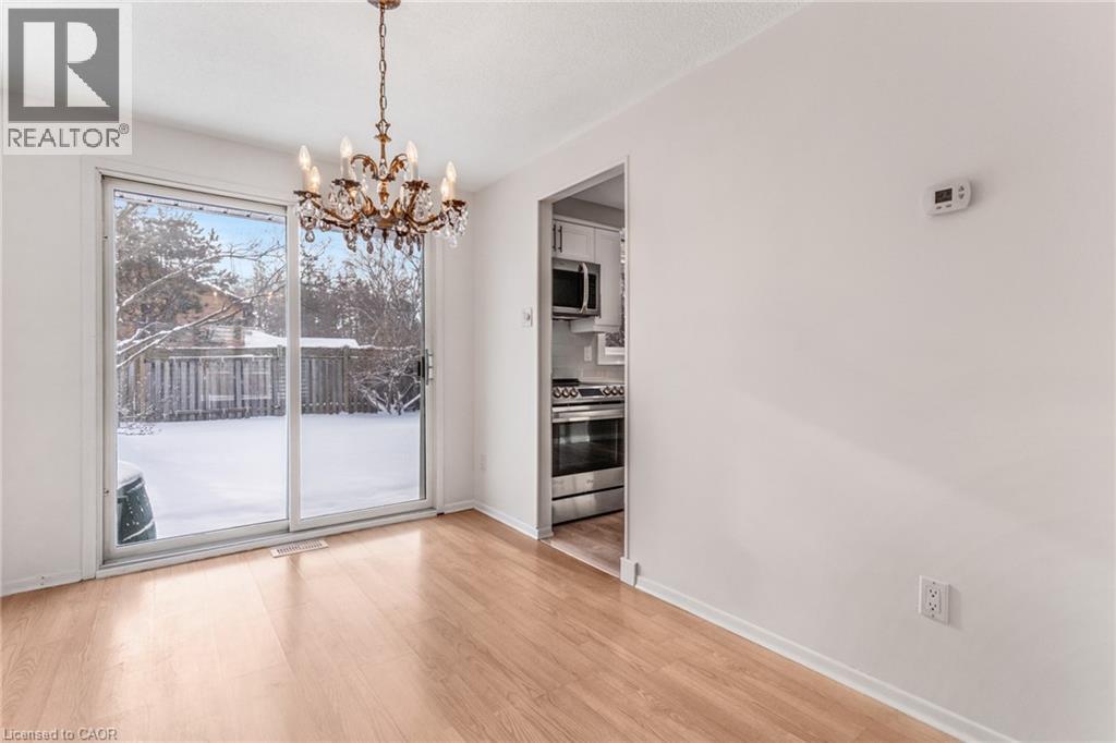 111 MANOR Drive, Kitchener, Ontario, N2A2T9 — Photo 13