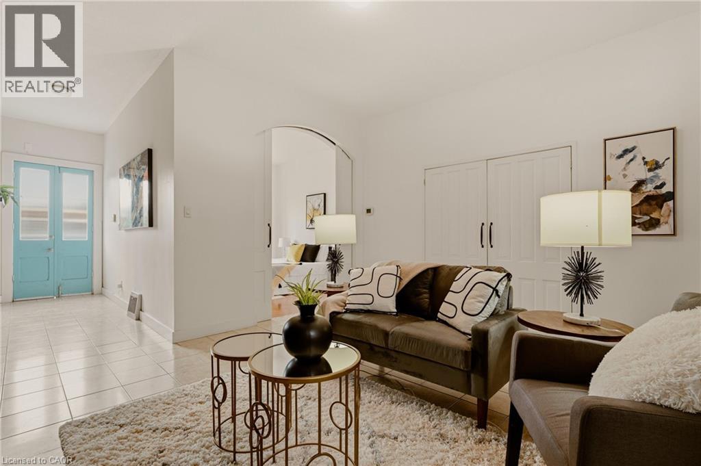 163 VICTORIA Avenue N, Hamilton, Ontario, L8L5E9 — Photo 3