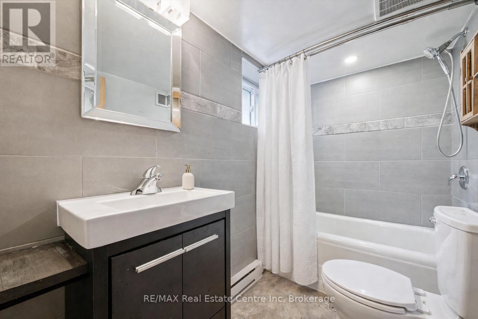 166 WATERLOO AVENUE, Guelph (Downtown), Ontario, N1H3J1 — Photo 17