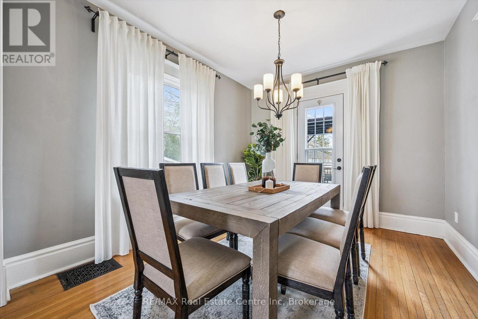 166 WATERLOO AVENUE, Guelph (Downtown), Ontario, N1H3J1 — Photo 6