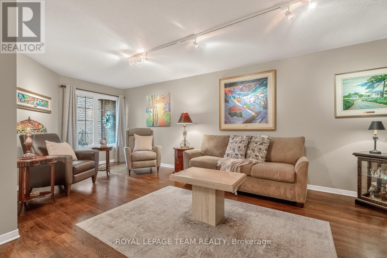 9 BOREALIS CRESCENT, Ottawa, Ontario, K1K4T4 — Photo 2
