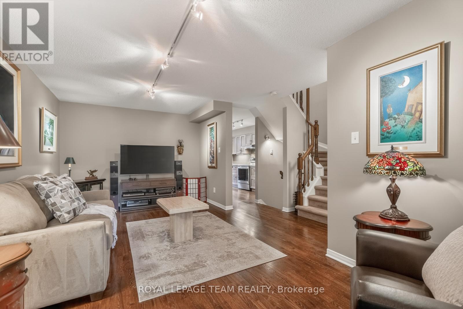 9 BOREALIS CRESCENT, Ottawa, Ontario, K1K4T4 — Photo 5