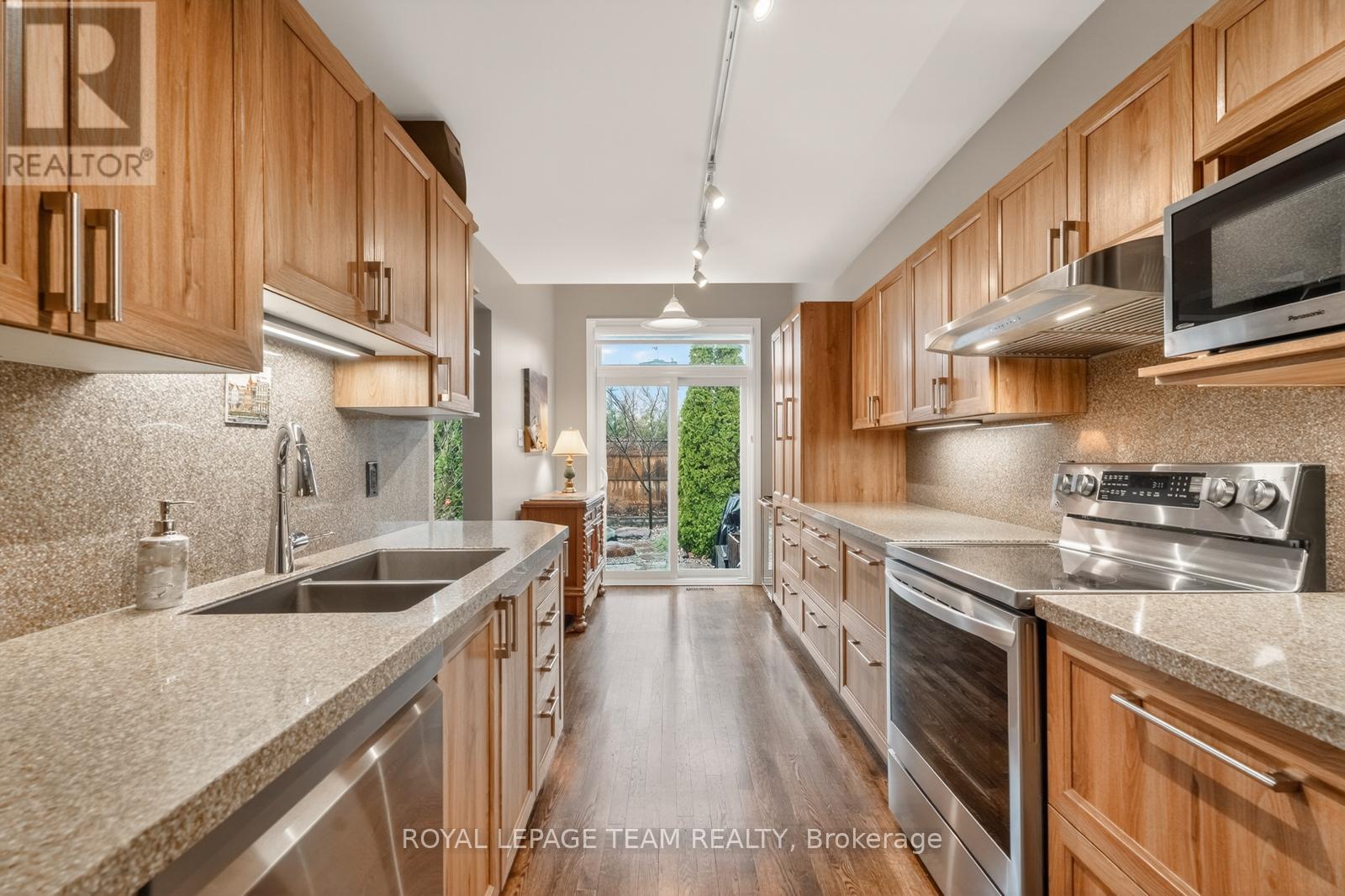 9 BOREALIS CRESCENT, Ottawa, Ontario, K1K4T4 — Photo 8