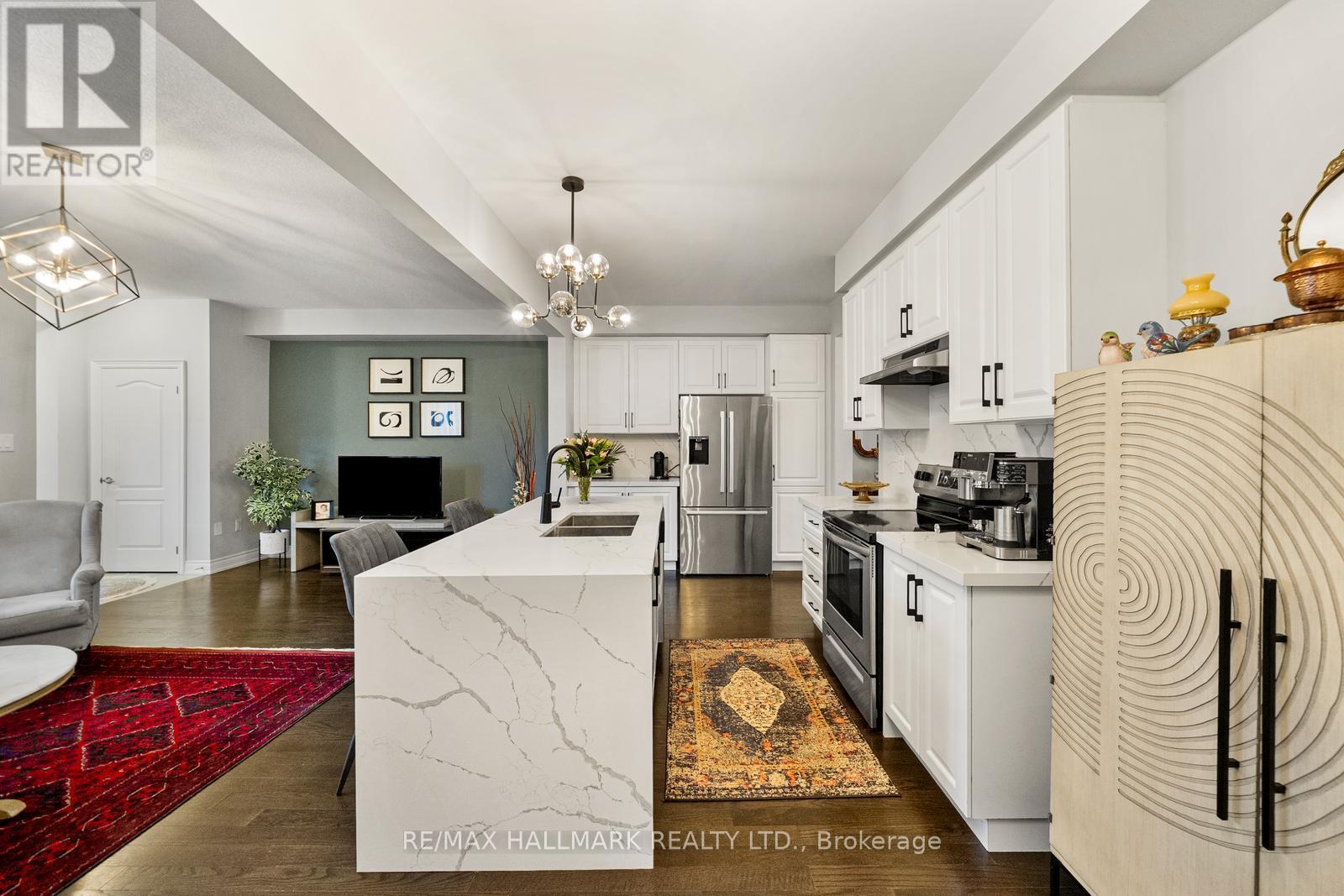 7 CARRATUCK STREET, East Gwillimbury (Sharon), Ontario, L9N0S5 — Photo 12