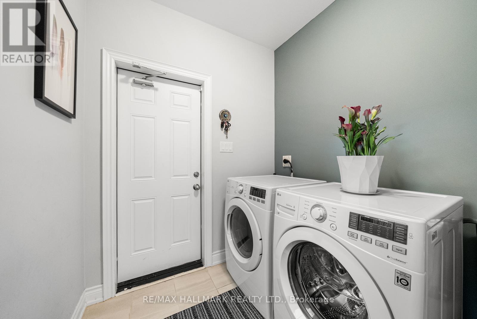 7 CARRATUCK STREET, East Gwillimbury (Sharon), Ontario, L9N0S5 — Photo 22