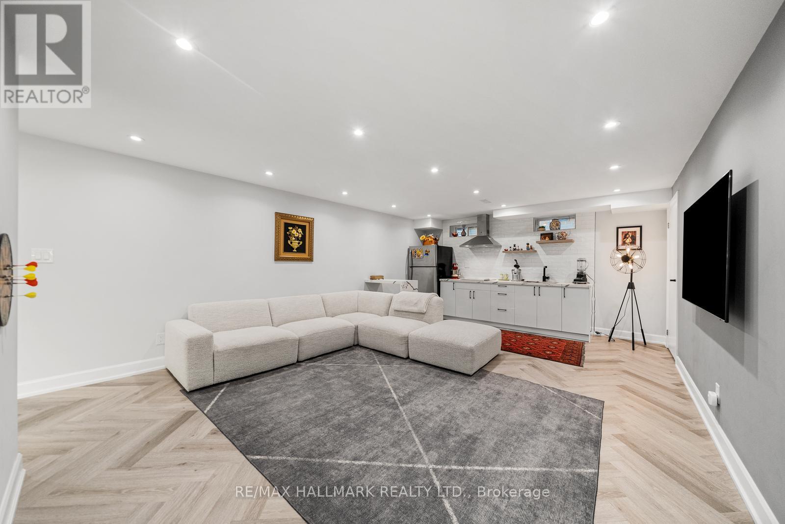 7 CARRATUCK STREET, East Gwillimbury (Sharon), Ontario, L9N0S5 — Photo 38