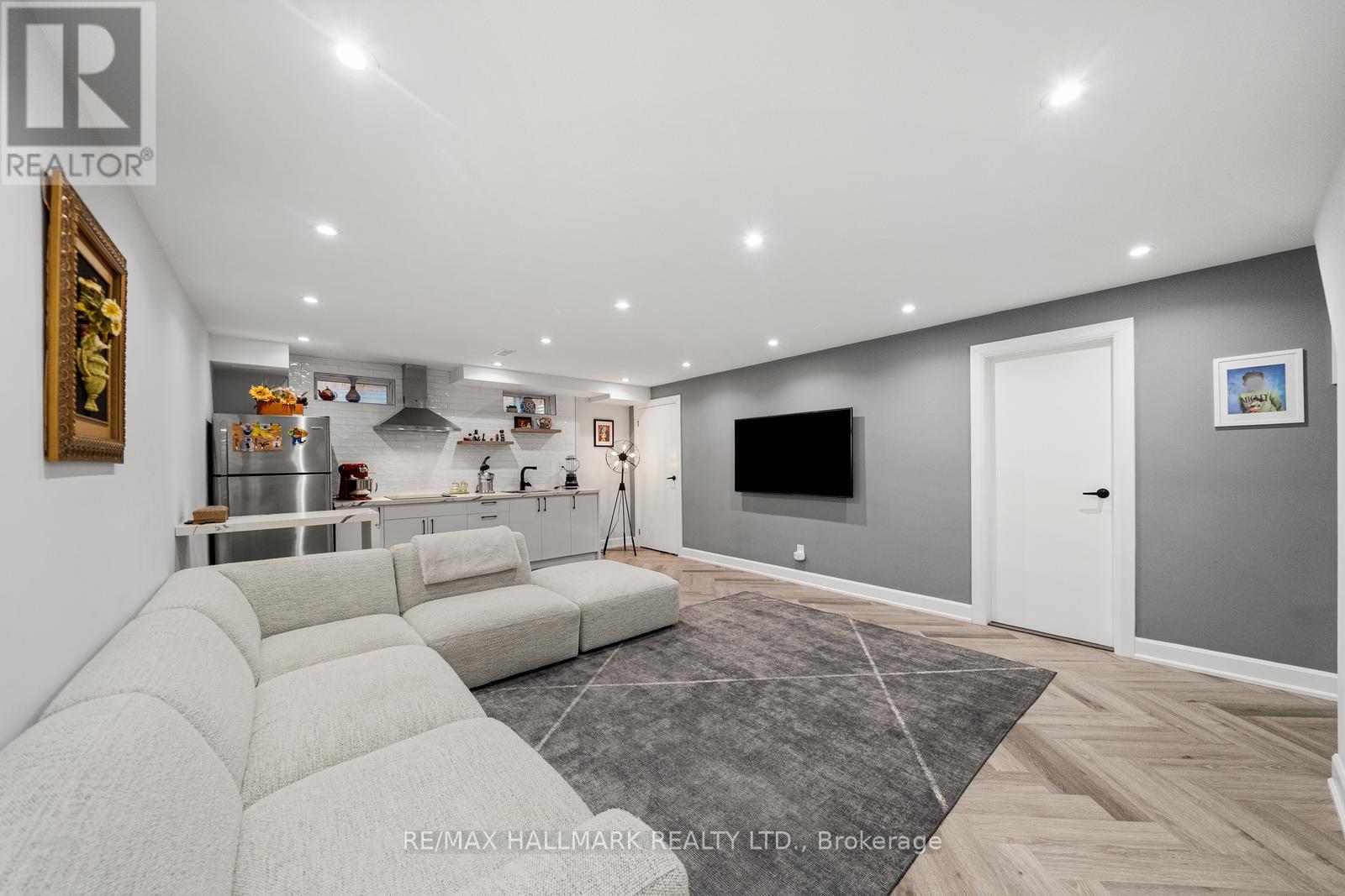 7 CARRATUCK STREET, East Gwillimbury (Sharon), Ontario, L9N0S5 — Photo 39