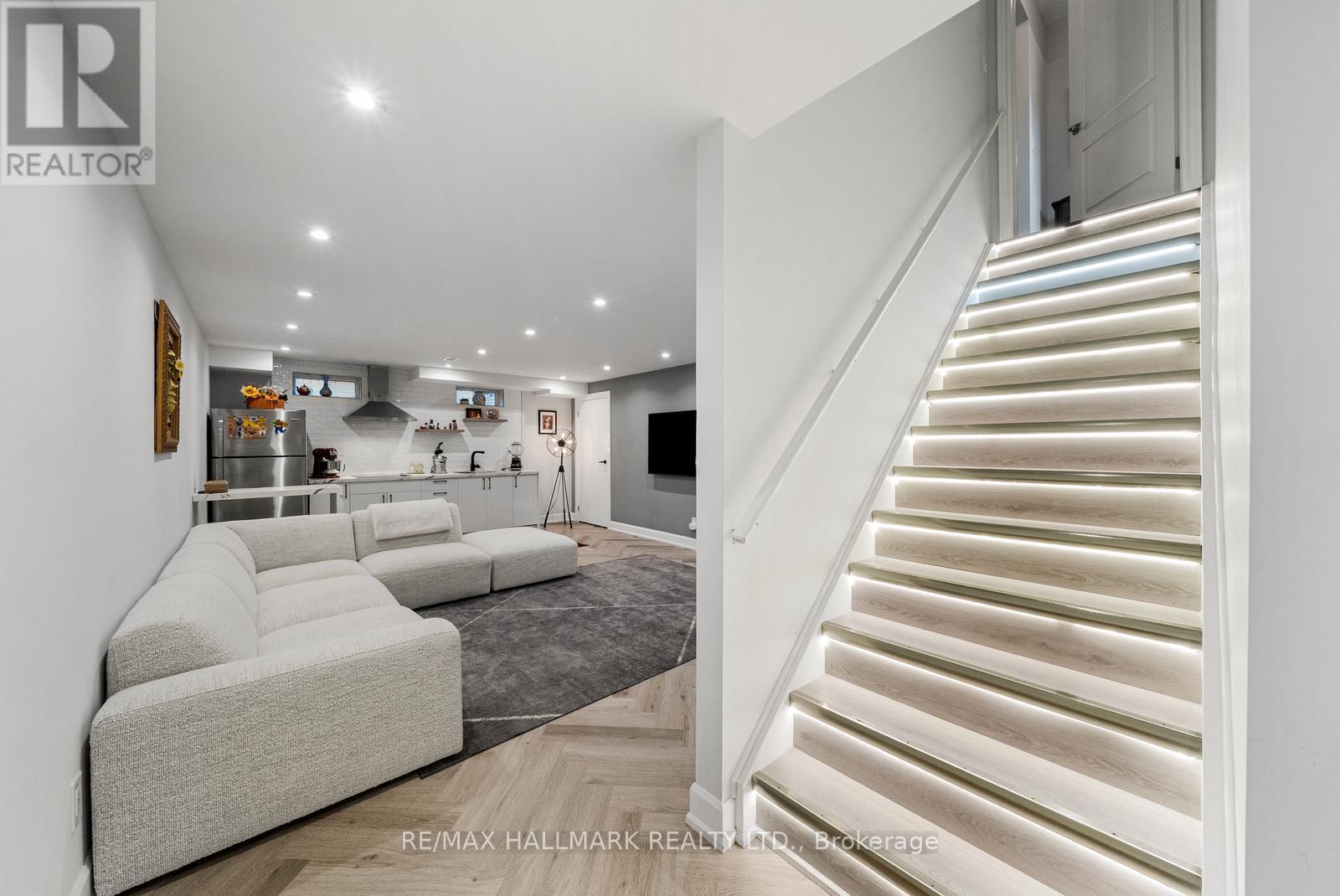 7 CARRATUCK STREET, East Gwillimbury (Sharon), Ontario, L9N0S5 — Photo 43