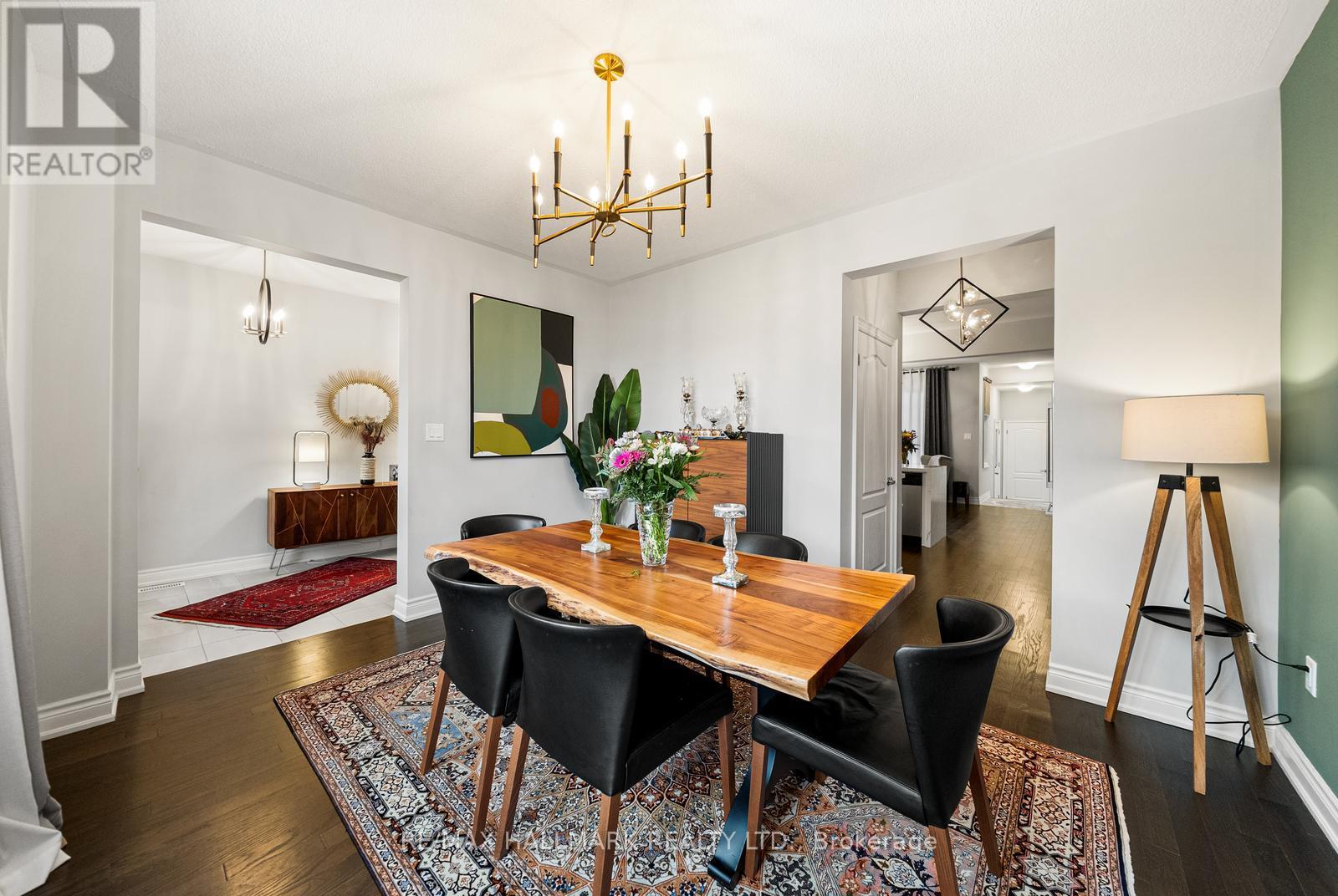 7 CARRATUCK STREET, East Gwillimbury (Sharon), Ontario, L9N0S5 — Photo 7