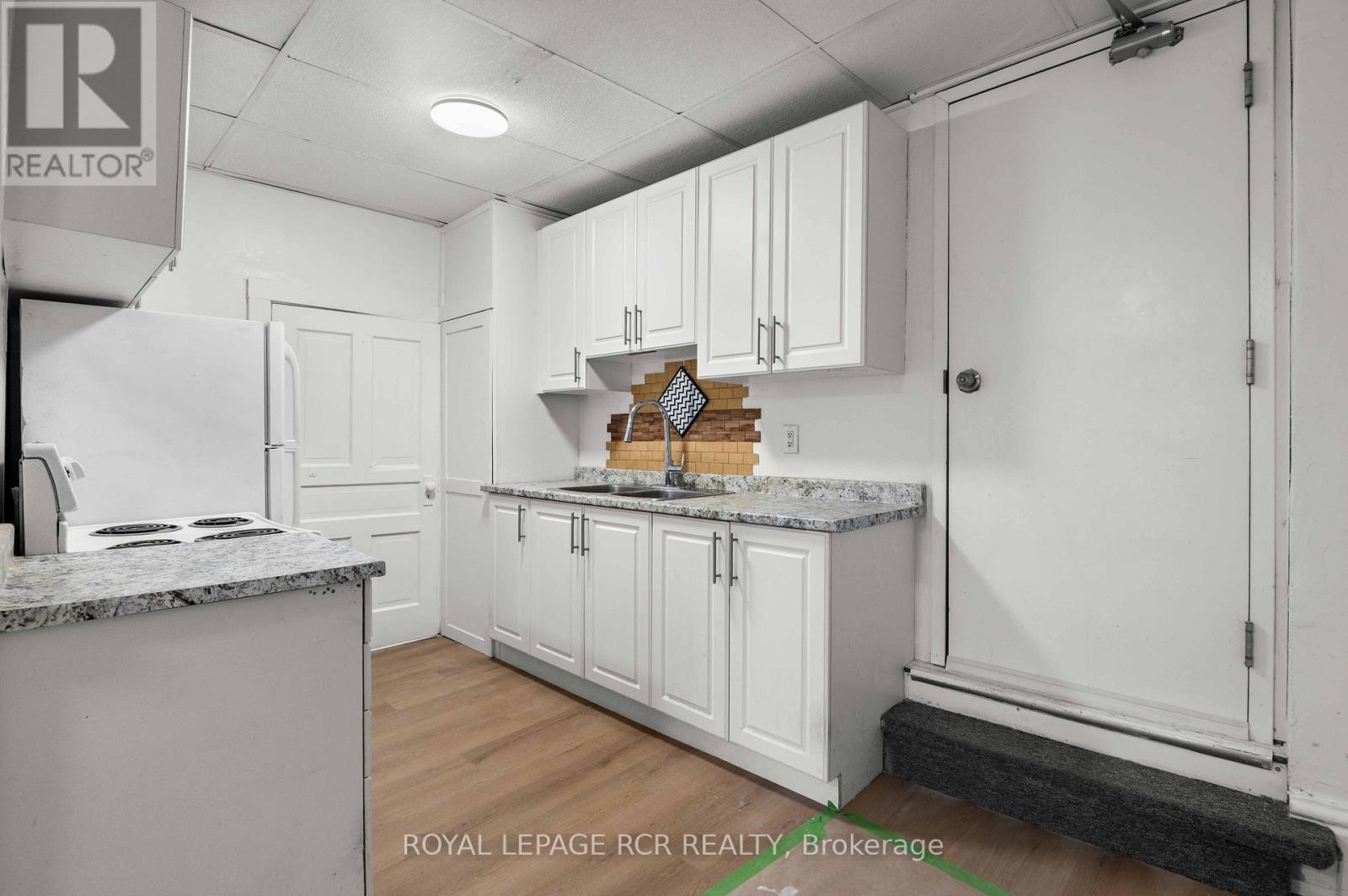 UPPER - 137 BROADWAY, Orangeville, Ontario, L9W1K2 — Photo 8