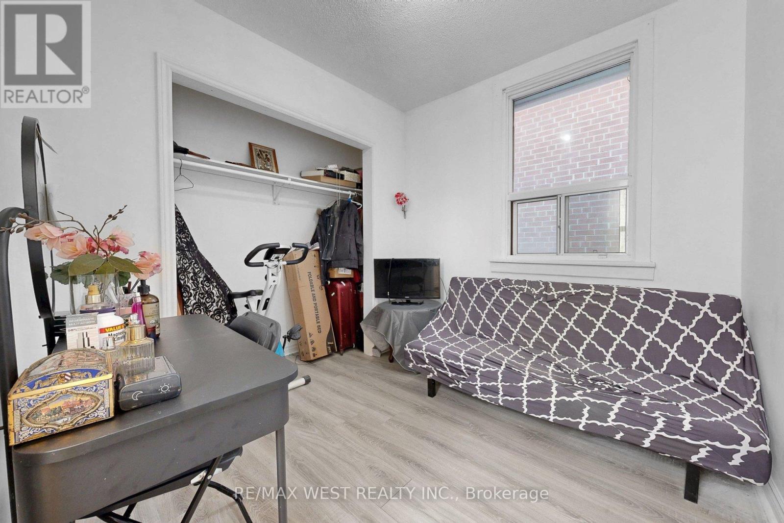 538 MCROBERTS AVENUE, Toronto (Caledonia-Fairbank), Ontario, M6E4R6 — Photo 6