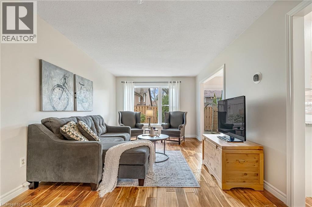 2185 FAIRCHILD Boulevard Unit# 5, Burlington, Ontario, L7P3P6 — Photo 6